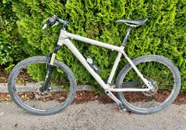 Hardtail MTB mit Shimano Deore XT – Größe M (48 cm) +Zubehör